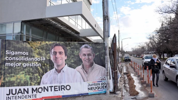 ag-nqn-carteles-elecciones-municipales-Monteiro-y-Quiroga-salto-3-1 (1)