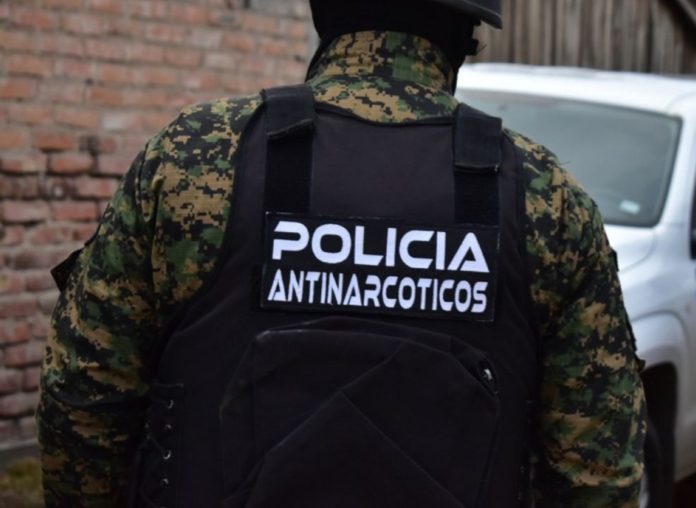 Policia
