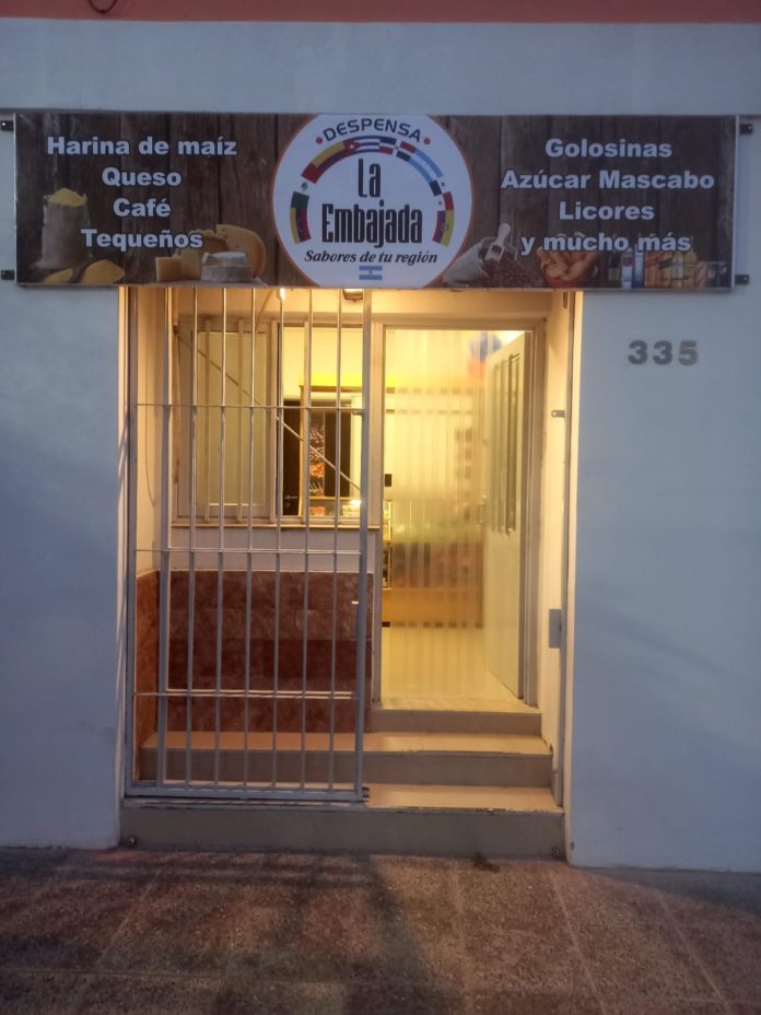 La embajada