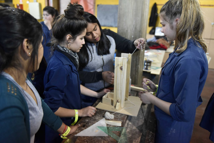 Escuela.Estudiantes