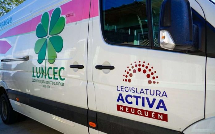 El-mamografo-movil-visita-nuevamente-Zapala-2-1024x640
