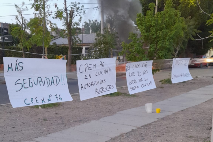 Reclamo-en-el-cpem-79 (1)