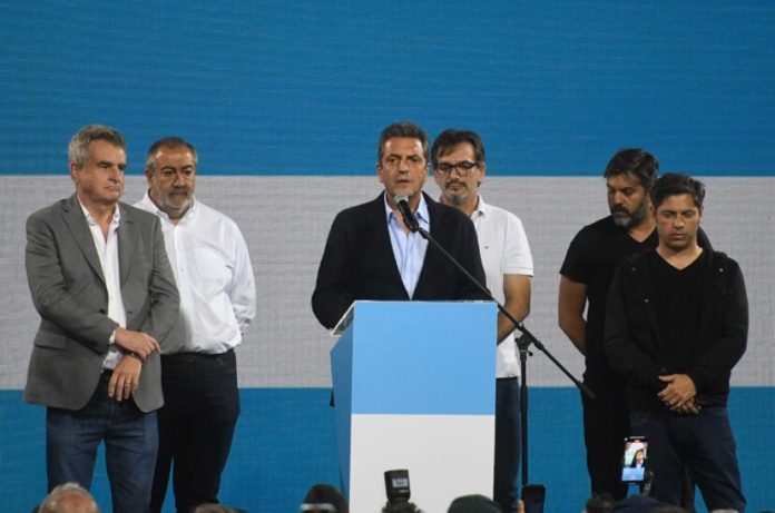 19-11-2023_buenos_aires_el_candidato_presidencial-828x548