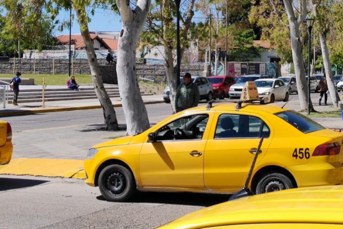 Taxi-secuestrado-en-Neuquen