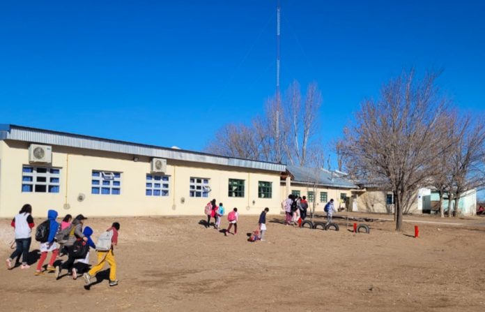 Escuela-301-Plottier