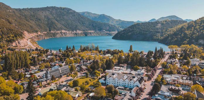 WEB-San-Martin-de-los-Andes-entre-los-destinos-mas-elegidos-durante-el-finde-largo-696x344-1