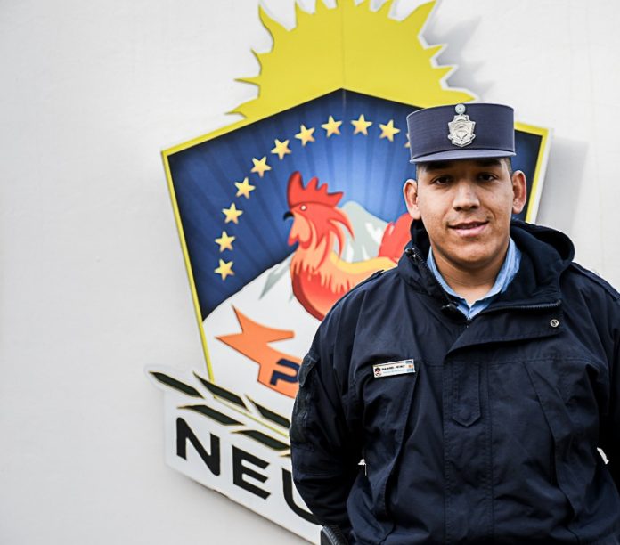 Policia