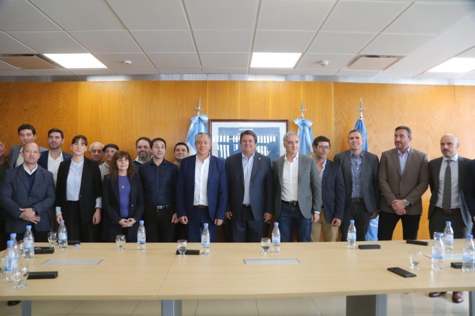 Anuncio-edificios-privados-en-el-distrito-tecnologico-691x460-1