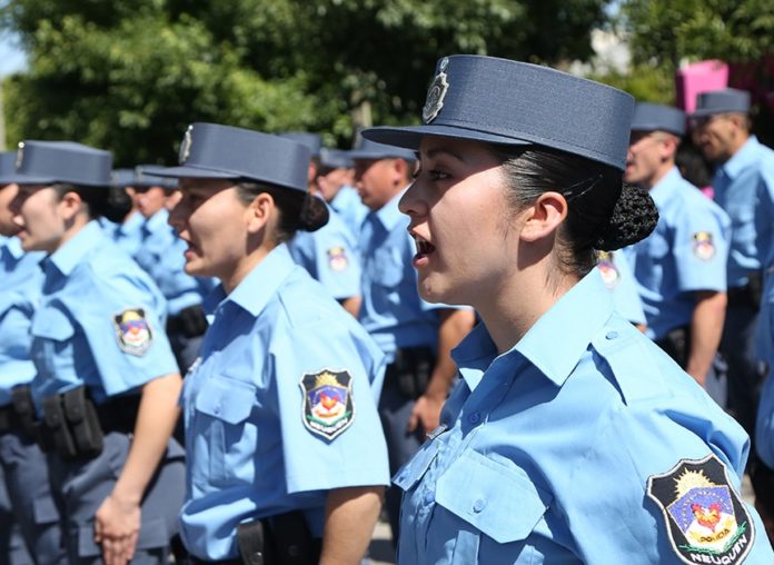 Policia