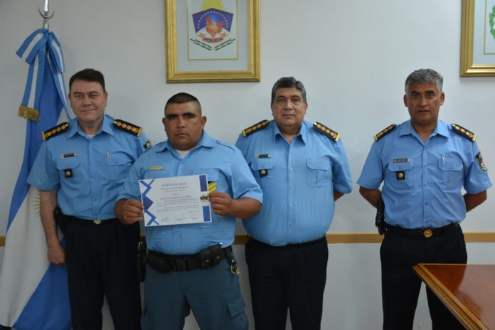 policia-1