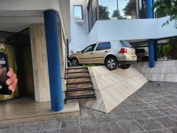 Auto