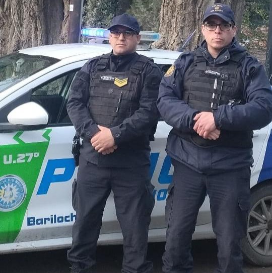 Policia