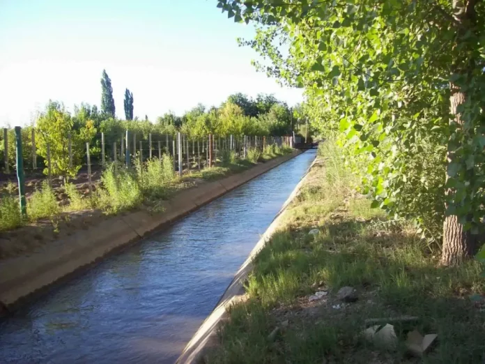 canal-de-riego